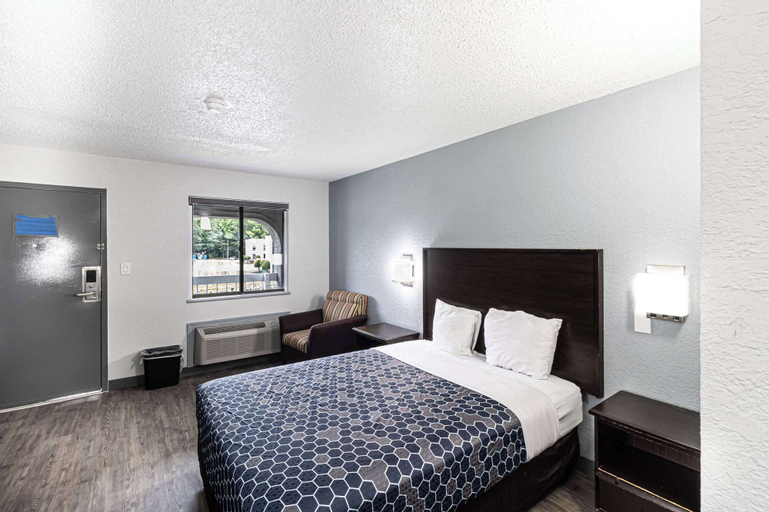 Bedroom 25
