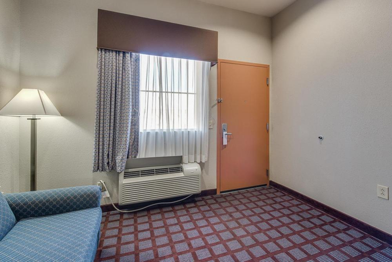 Others 3, Executive Inn & Suites Cushing, Payne