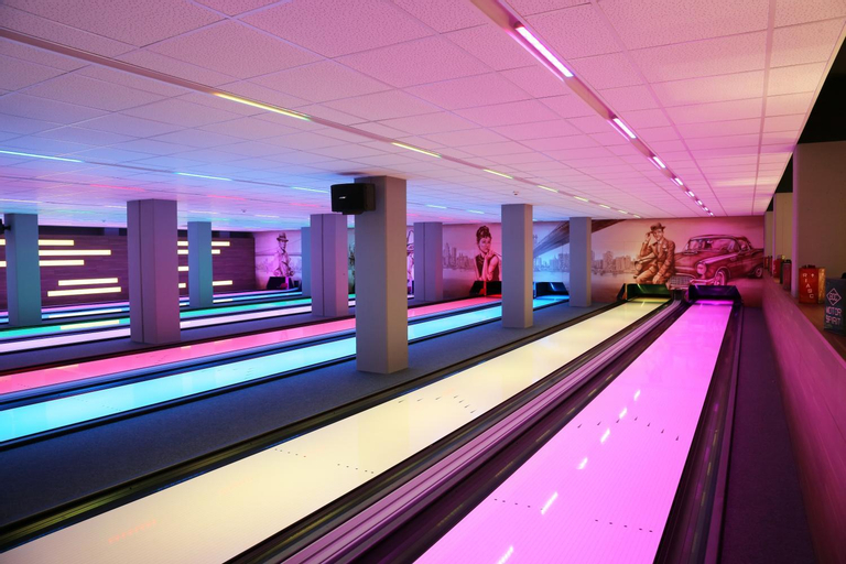 Others 5, Hotel Cinema 8, Kulm