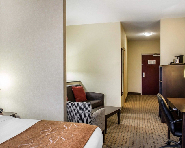 Bedroom 3, Comfort Suites Wilson I-95, Wilson