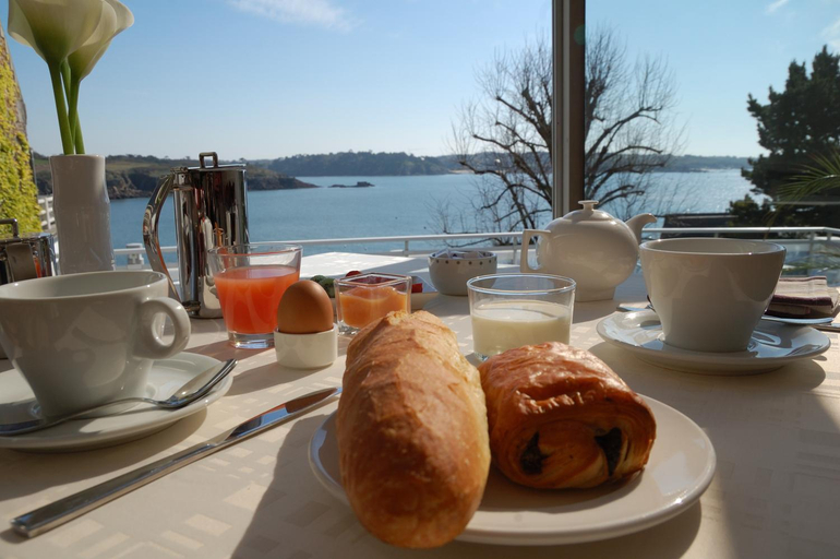 Food & Drinks 5, Hotel Du Port Et De L'aven, Finistère