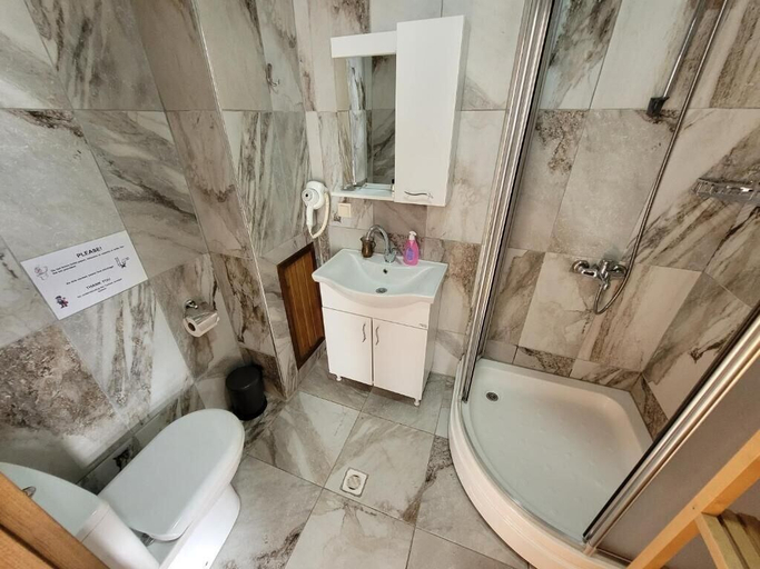 Bathroom 5, Masif House, Fatih