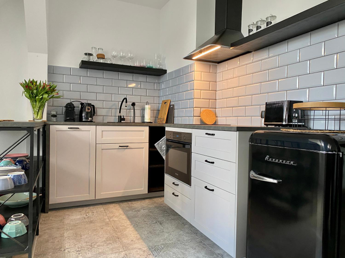 Others 5, apartament Hrabala, Jelenia Góra City