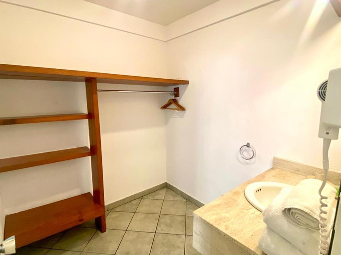 Bathroom 5, Aldea del Bazar, Tehuacán