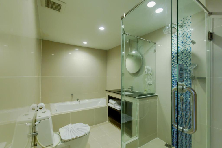 Bathroom 5, Aspery Hotel Phuket, Phuket Island
