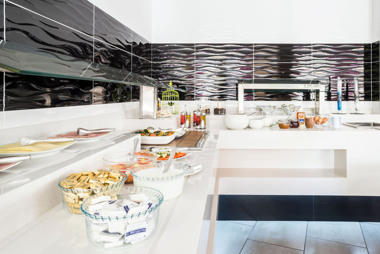Food & Drinks 5, Hostal Neptuno, Baleares