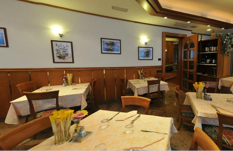 Food & Drinks 4, Hotel Vela, Trento