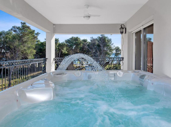 Sport & Beauty, Villa Carolus in Vodice, Vodice