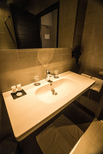 Bathroom 3, Onomo Hotel Casablanca City Center, Casablanca