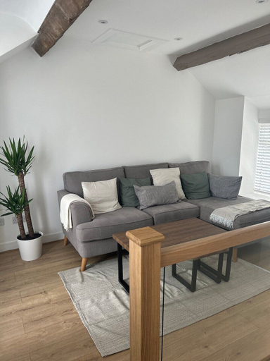 Others 5, Bay View House, Gwynedd