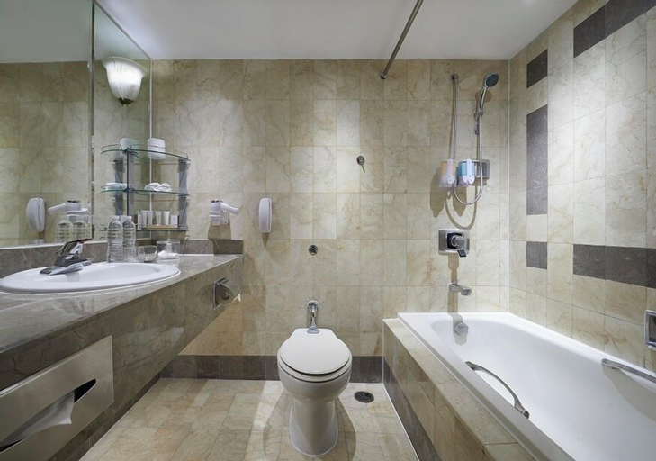 Bathroom 7