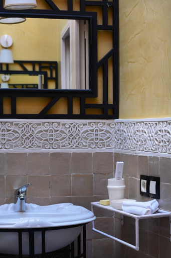 Bathroom 3, RIAD KARMELA PRINCESSE, Marrakech
