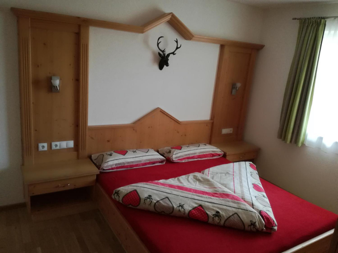 Bedroom 2, Ferienwohnung Lechner Daniel, Schwaz