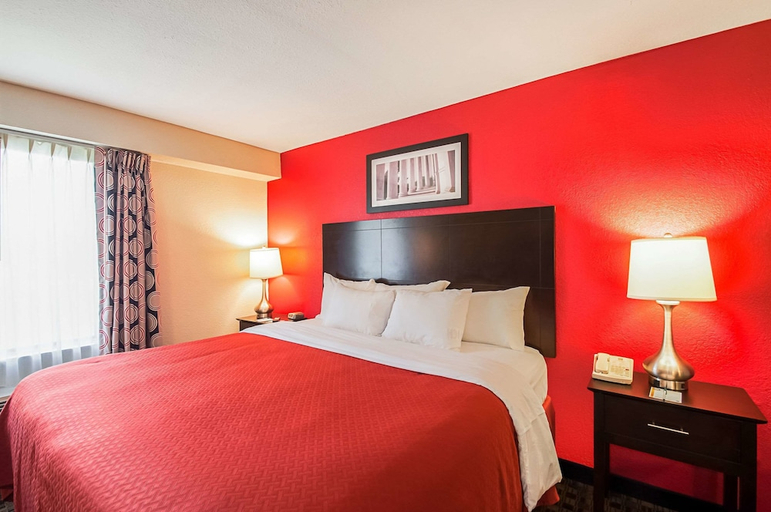 Bedroom 3, Quality Inn near Potomac Mills, Prince William
