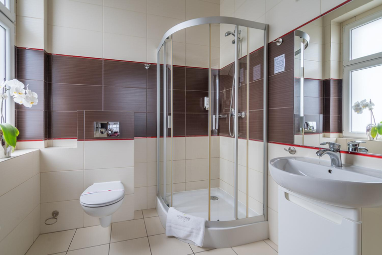Bathroom 3, Hotel Stork, Brodnica