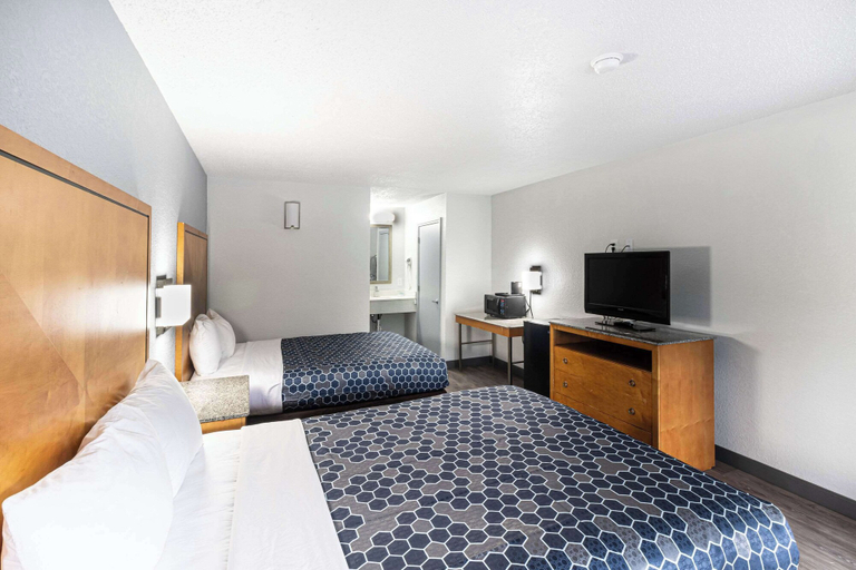 Bedroom 8