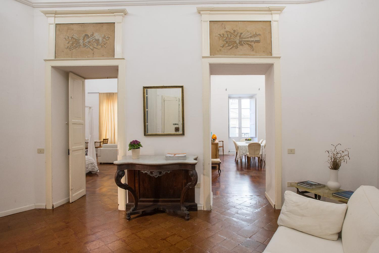 Others 4, Residenze al Castello, Cagliari