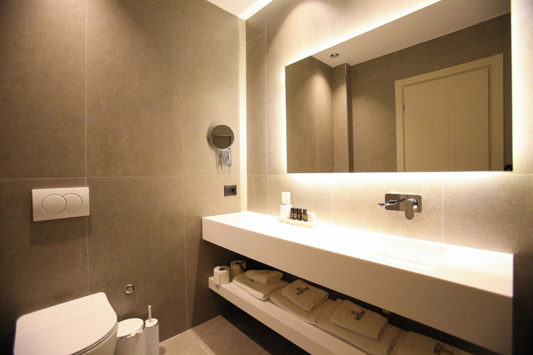 Bathroom 4, Regina Palm Resort, Vlorës