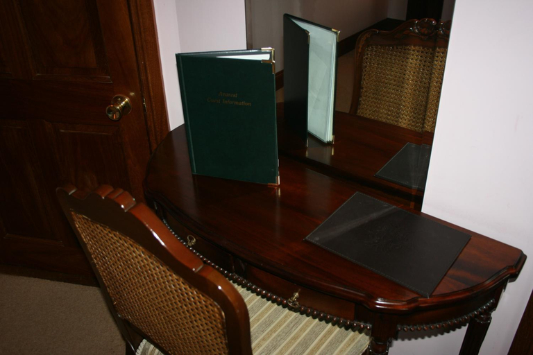 Others 4, Avarest Bunratty B&B