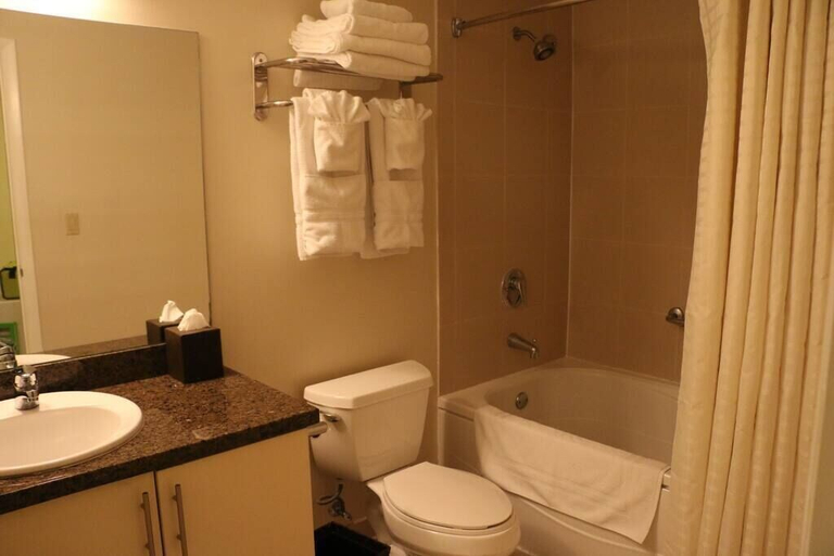 Bathroom 3, Amazing Studio Near CocoWalk, Miami-Dade