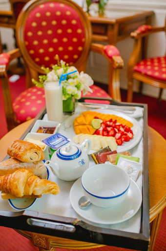 Food & Drinks 4, Hotel Colbert Spa Casino, Analamanga