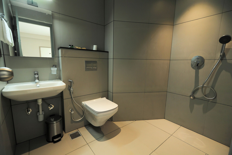 Bathroom 5, Mount Land, Wayanad