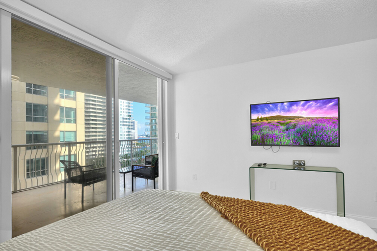 Bedroom, Zeus Sanctuary in Brickell Miami, Miami-Dade
