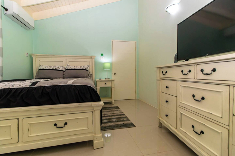 Bedroom 3, Serenity Retreat Villa Drax Hall
