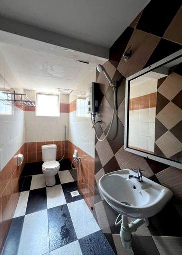 Bathroom 5