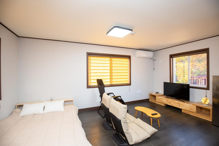 Bedroom 2, Yangyang Naksan Bamgol Land, Yangyang