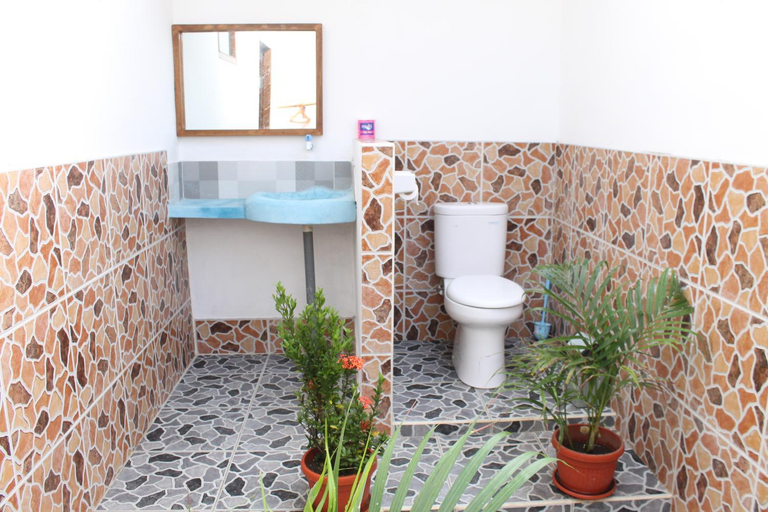 Bathroom 5, Melbao Homestay, Lombok