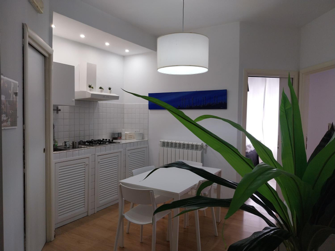 Dining Room 10