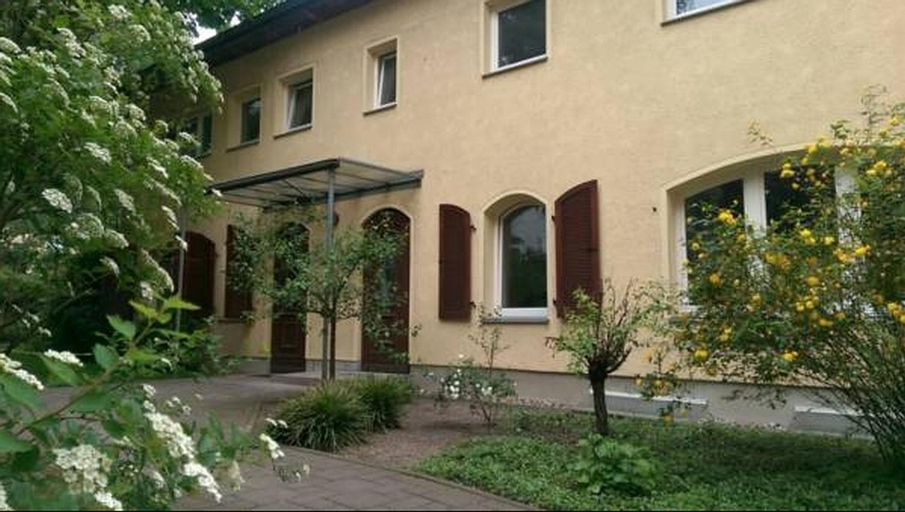 Romantic Style Apartment Berlin, Berlin