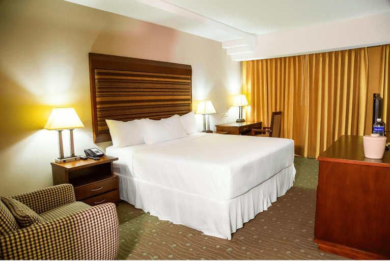 Bedroom 3, Hotel Plaza Juan Carlos, Distrito Central