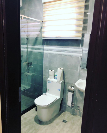 Bathroom 3, UDA APARTMENT, Accra