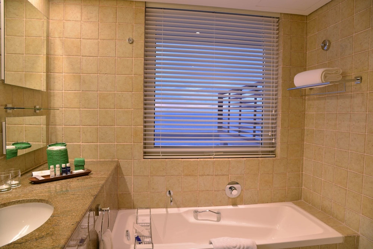 Bathroom 4, Polana Serena Hotel, Maputo