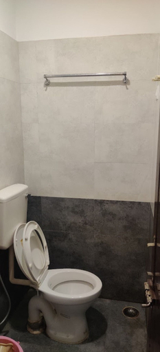 Bathroom 4, Goroomgo Blue Sagar Puri, Puri