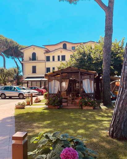 Hotel Virginia, Massa Carrara