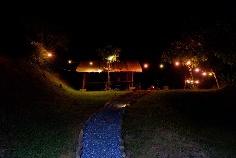Exterior 4