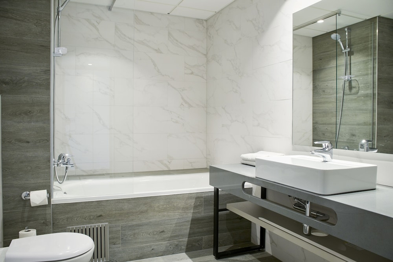 Bathroom 5, Tallink City Hotel, Tallinn
