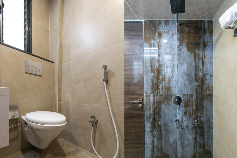 Bathroom 3, StayVista's Casa Del Verde - 4BHK Mountain-View Villa with Private Pool, Nashik