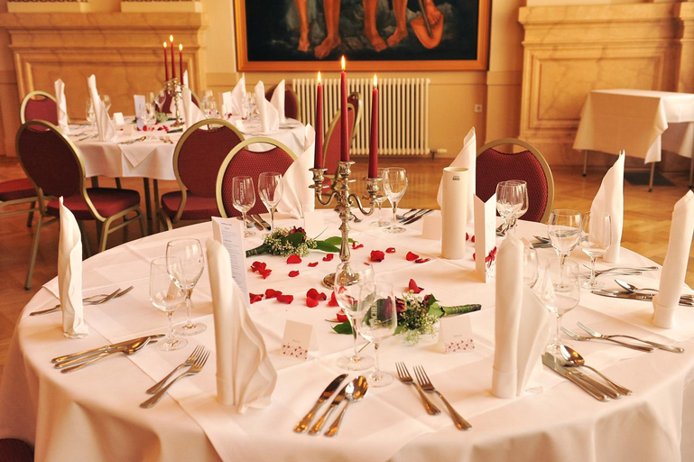 Food & Drinks 5, Parkhotel Bad Schandau - direkt an der Elbe, Sächsische Schweiz-Osterzgebirge