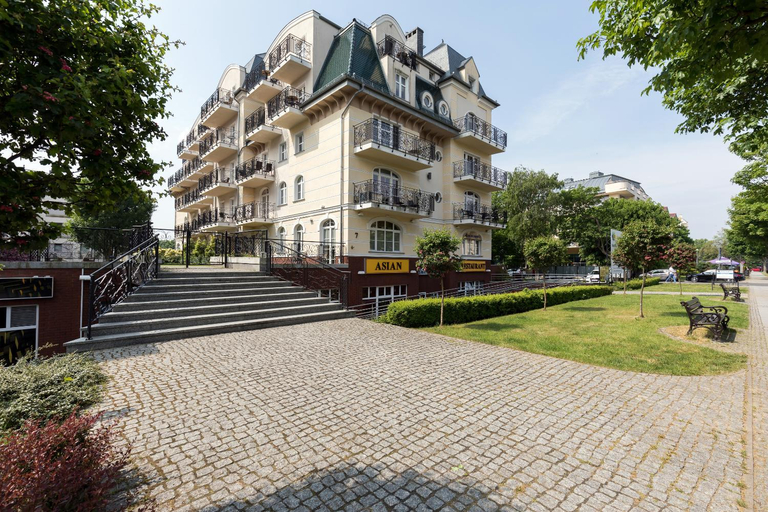 Others 3, Apartamenty Trzy Korony blisko Plazy by Noclegi Renters, Świnoujście