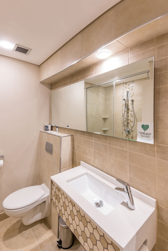 Bathroom, Town Lodge Windhoek, Windhoek East