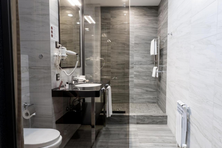 Bathroom 3, Reikartz Sky Almaty, Almaty