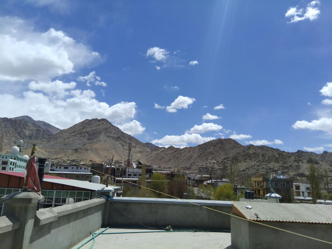 Others 5, TSASKAN hotel, Leh