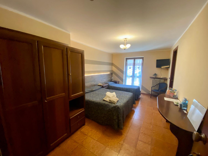 Bedroom 3, Hotel Ristorante Ligure, Cuneo