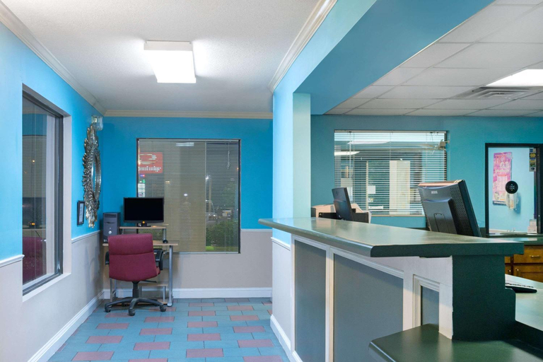 Public Area 2, Super 8 by Wyndham Brunswick South/I-95, Glynn