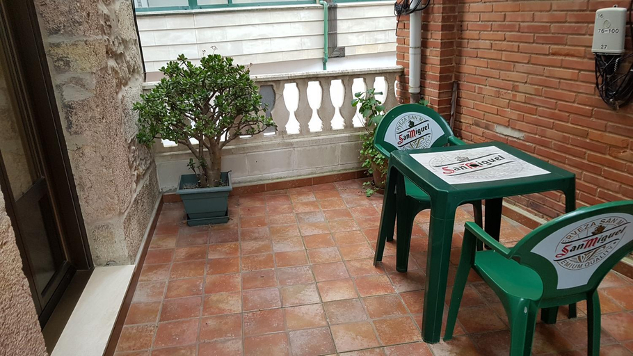 Others 4, Hostal Arenal, Cantabria