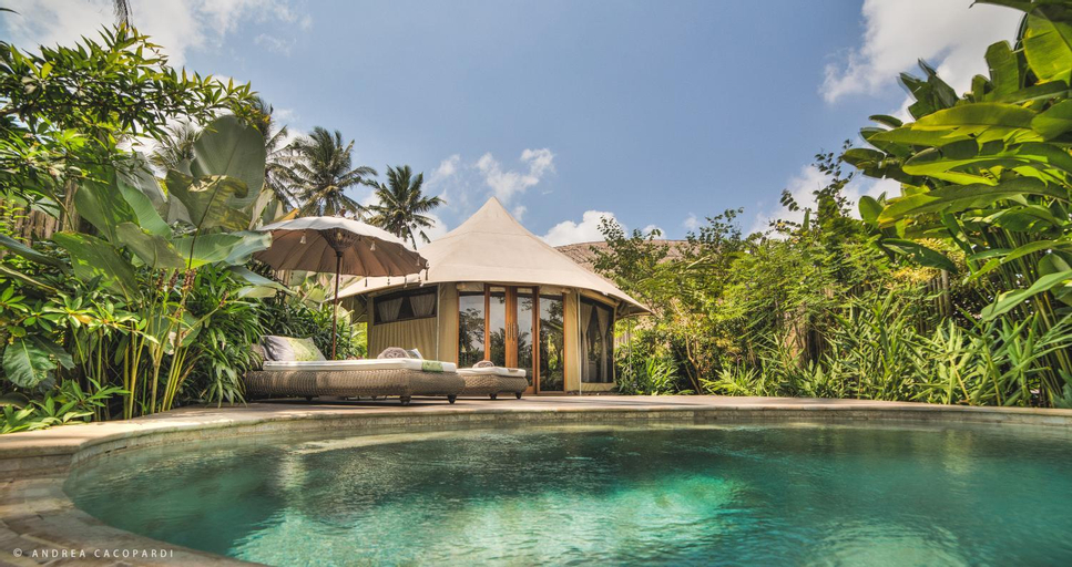 Swimming Pool 2